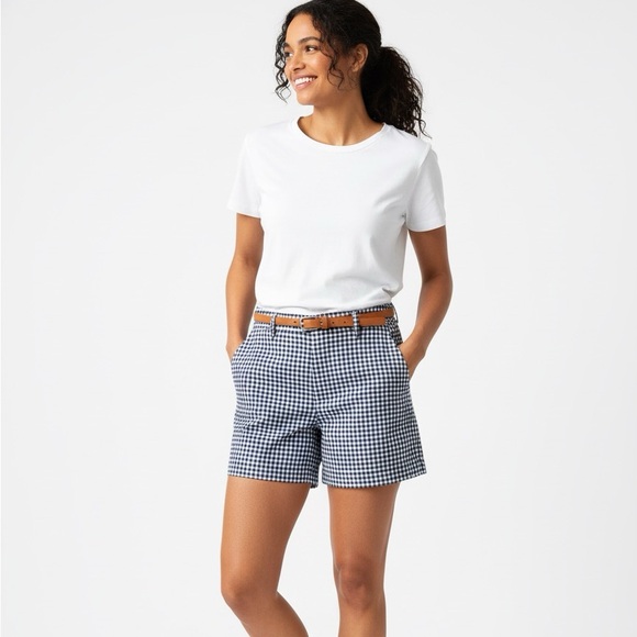 🔥2/$10 3/$12 Tommy Hilfiger Blue and White Checkered woman’s Shorts - Picture 1 of 5